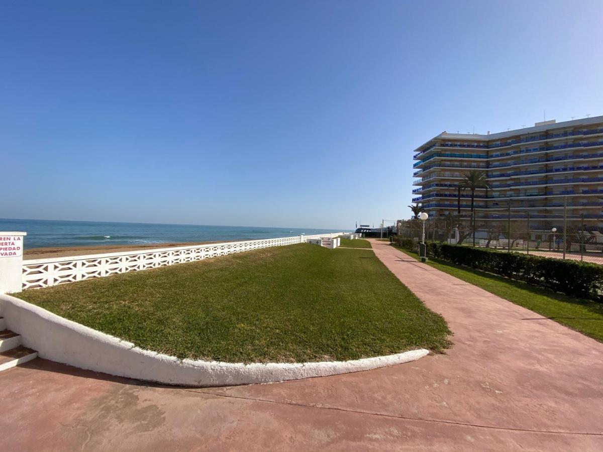 Atico En Primerisima Linea De Playa!!! Denia Dış mekan fotoğraf